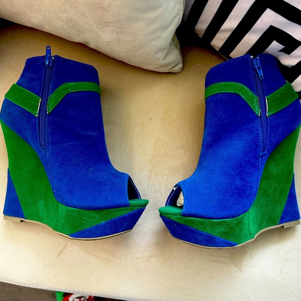 Royal Blue & Green